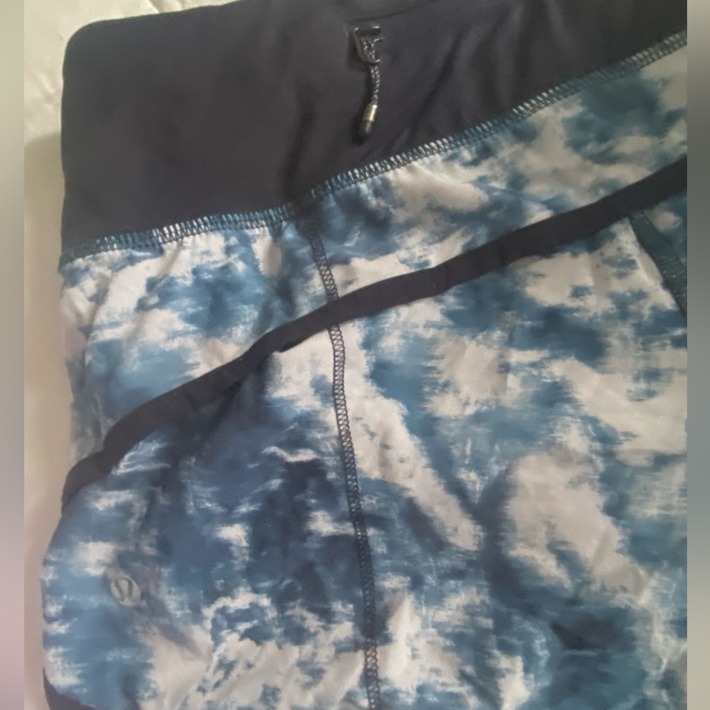 lululemon speed up shorts tie dye size 4